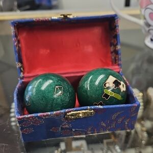 Decorative Green Baoding Balls in Blue Case